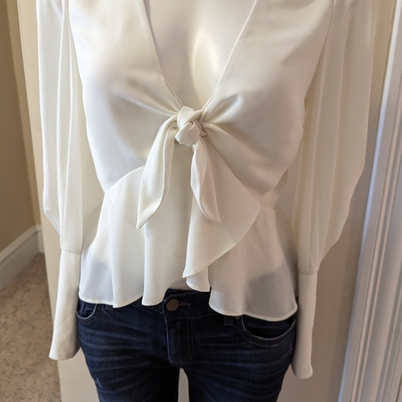 Whisper cream long sleeve low cut top with tie size S - Picture 5 of 7